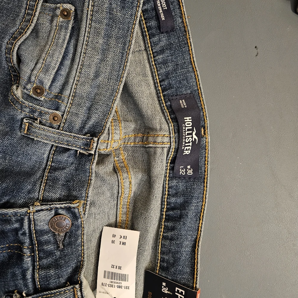 Men's Blue Jeans - Picture 5 of 7